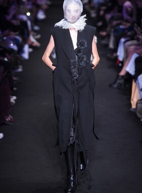 定制2023春夏立体花朵暗黑先锋设计师小众品牌女装不规则搭配围巾