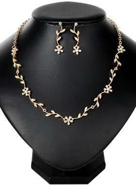 流行时尚轻奢镶钻树叶花朵形项链耳环手链三件套网红女个性装饰品