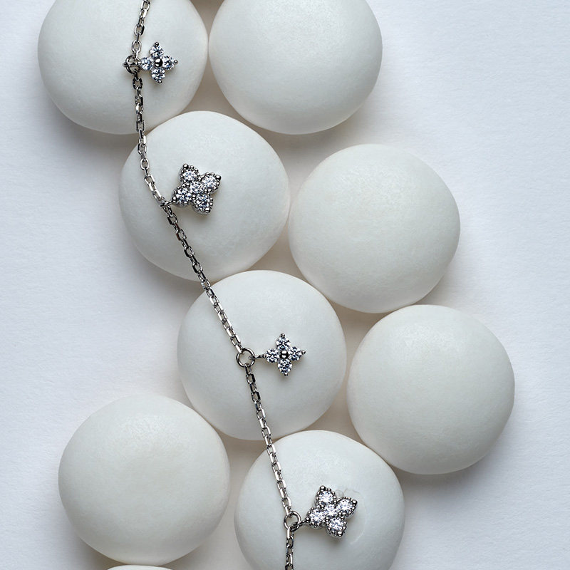 AGATHA/瑷嘉莎幸运四叶花迷你项链彩色宝石法式圣诞礼物