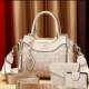 Han Muni's high-end crossbody bag mom bag