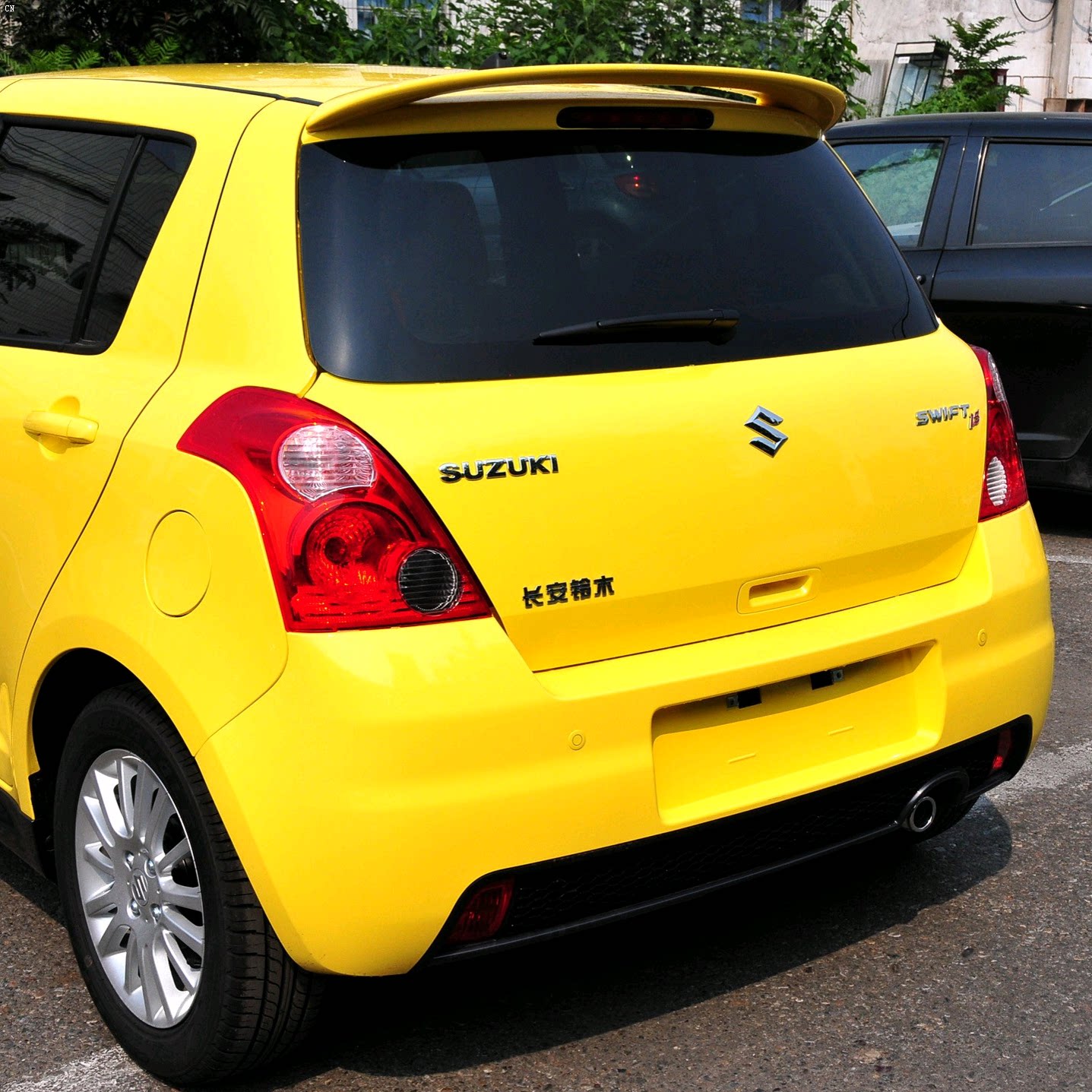 铃木雨燕尾翼 原厂款免打孔雨燕改装顶翼 汽车外饰改装配件