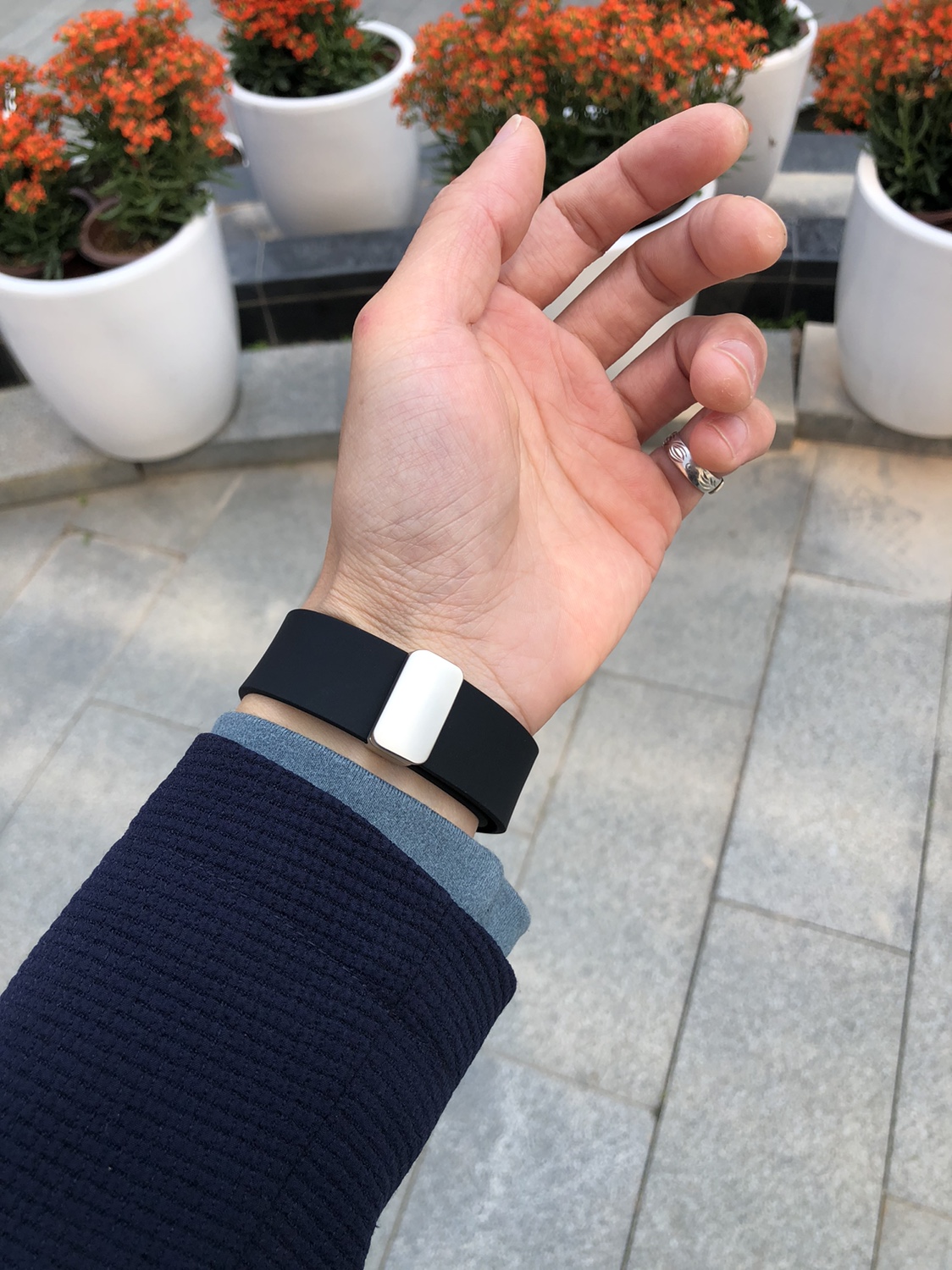 折叠磁吸扣适用苹果手表iwatch表带s9876简约磨砂Ultra软硅胶酒红-图2