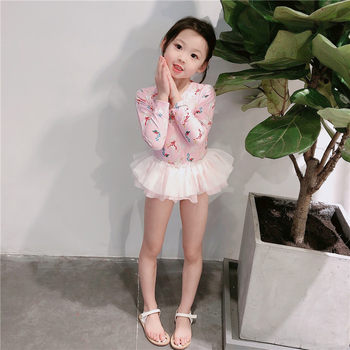 ເດັກຍິງກາຕູນພິມ swimwear 2023 summer new baby long-sleeved gauze skirt spliced ​​​​cute triangle one-piece swimsuit