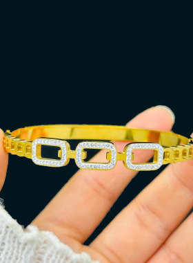 家里手镯钛钢轻奢女欧美