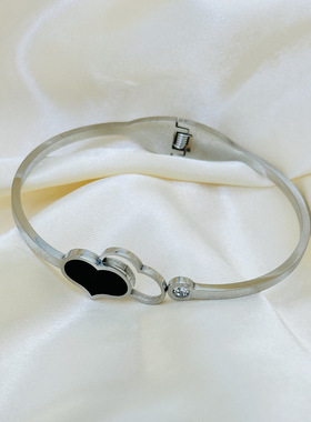 爱心手镯ins钛钢时尚饰品