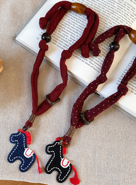 复古气质红色格子小马抽拉式项链