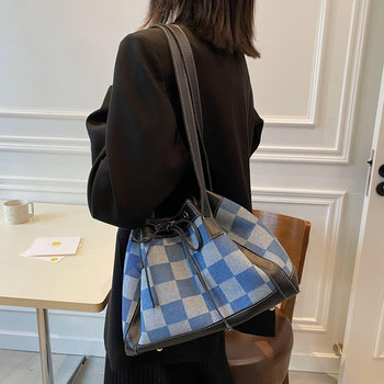ດູໃບໄມ້ລົ່ນປີ 2021 ການອອກແບບງ່າຍດາຍແບບງ່າຍດາຍ Checkerboard Denim Tote Bag ແມ່ຍິງກະເປົ໋າຜ້າໃບທີ່ມີຄວາມຈຸຂະຫນາດໃຫຍ່