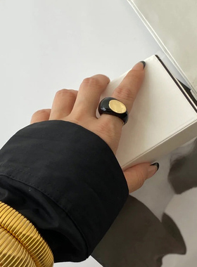 钛钢戒指 复古轻奢弧形高级感黑色戒指女小众设计食指戒秋冬指环