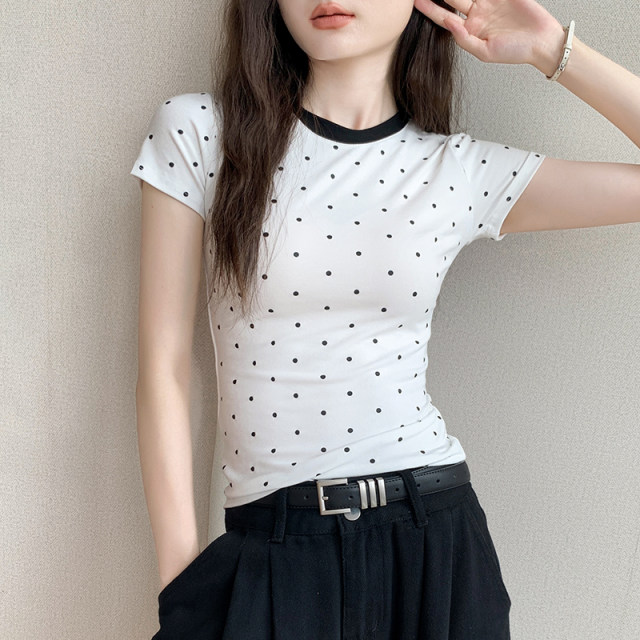 ເສື້ອຍືດແຂນສັ້ນ Gebei Shang polka dot versatile Street ສໍາລັບແມ່ຍິງ