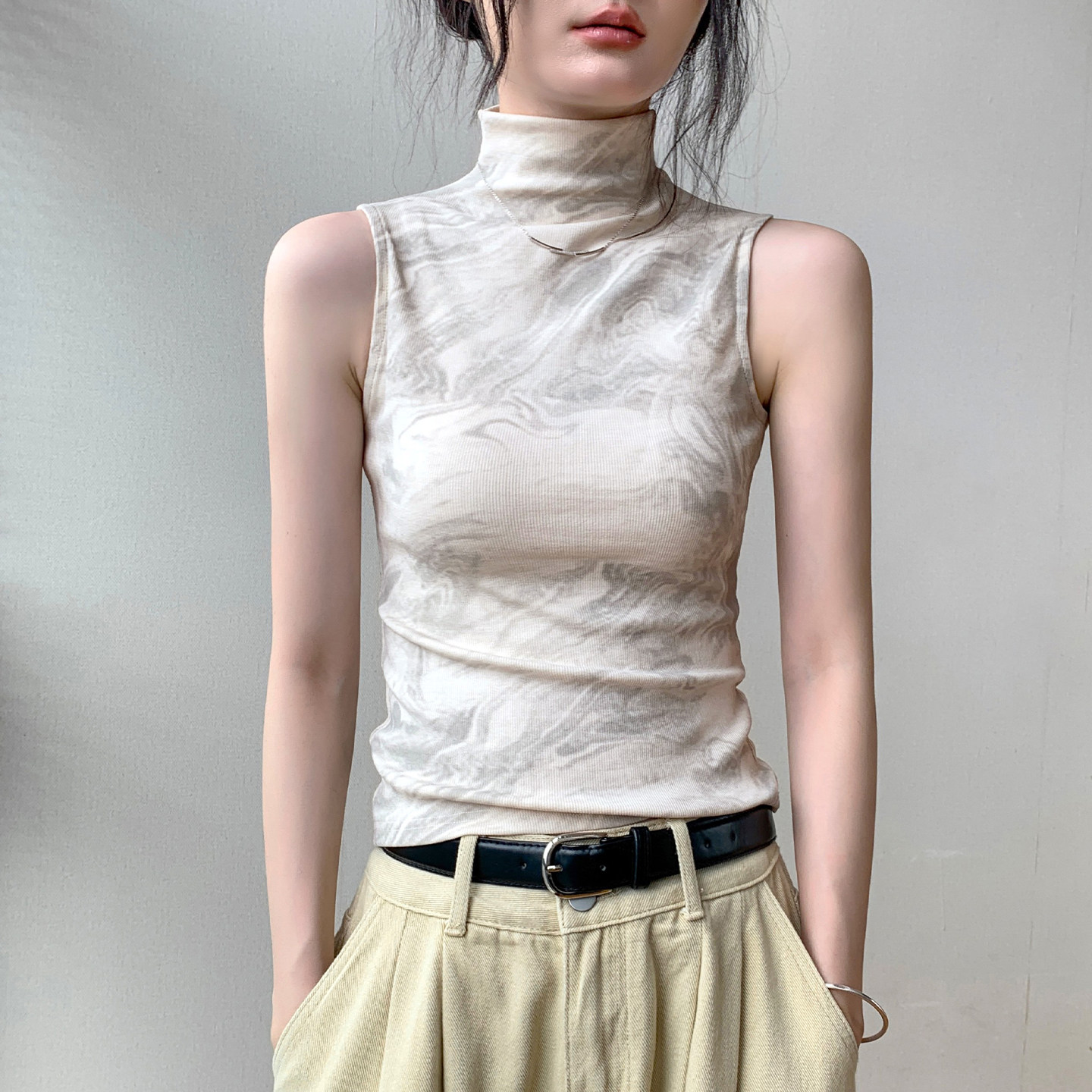 高领扎染背心女外穿2025秋季新款独特修身内搭打底衫高级无袖上衣,淘宝优惠券,粉丝福利购,淘宝优惠卷