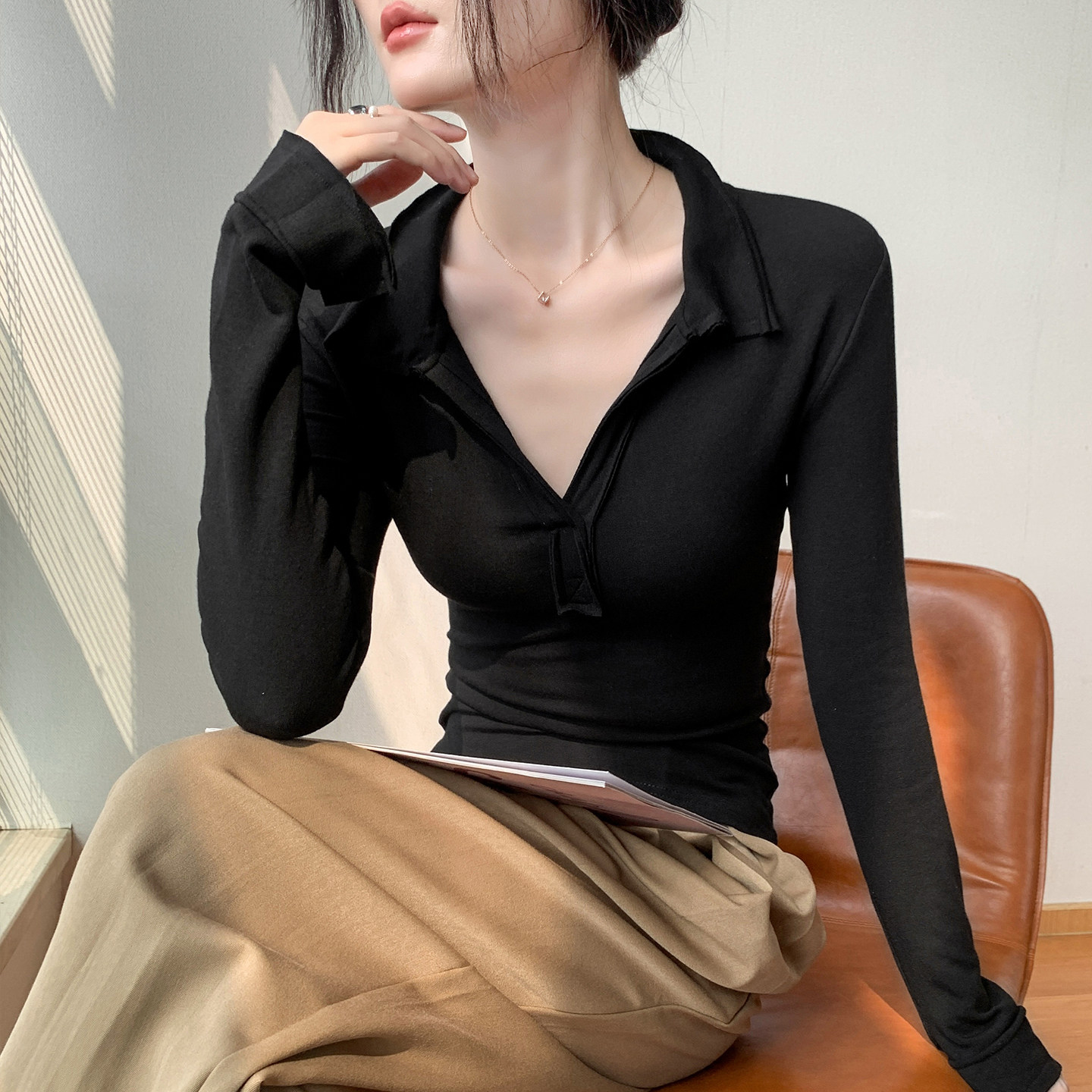 半开领露锁骨长袖t恤女秋季2025新款爆款纯色内搭正肩外穿上衣女,淘宝优惠券,粉丝福利购,淘宝优惠卷