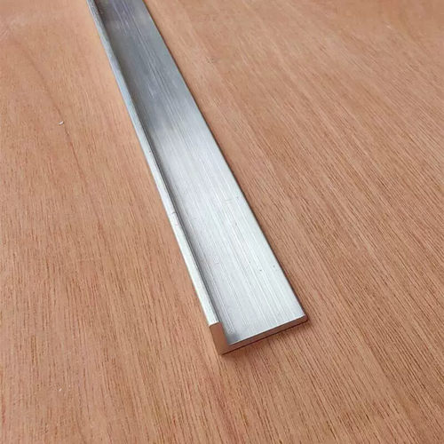 铝合金等边不等边L型角铝90度直角护角包边条三角铝型材打孔开槽 - 图0