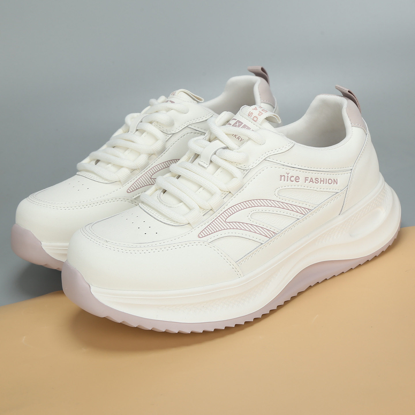 2026春季新款爱足雅大码女鞋41到43加肥厚底运动休闲阿甘鞋单鞋42,淘宝优惠券,粉丝福利购,淘宝优惠卷