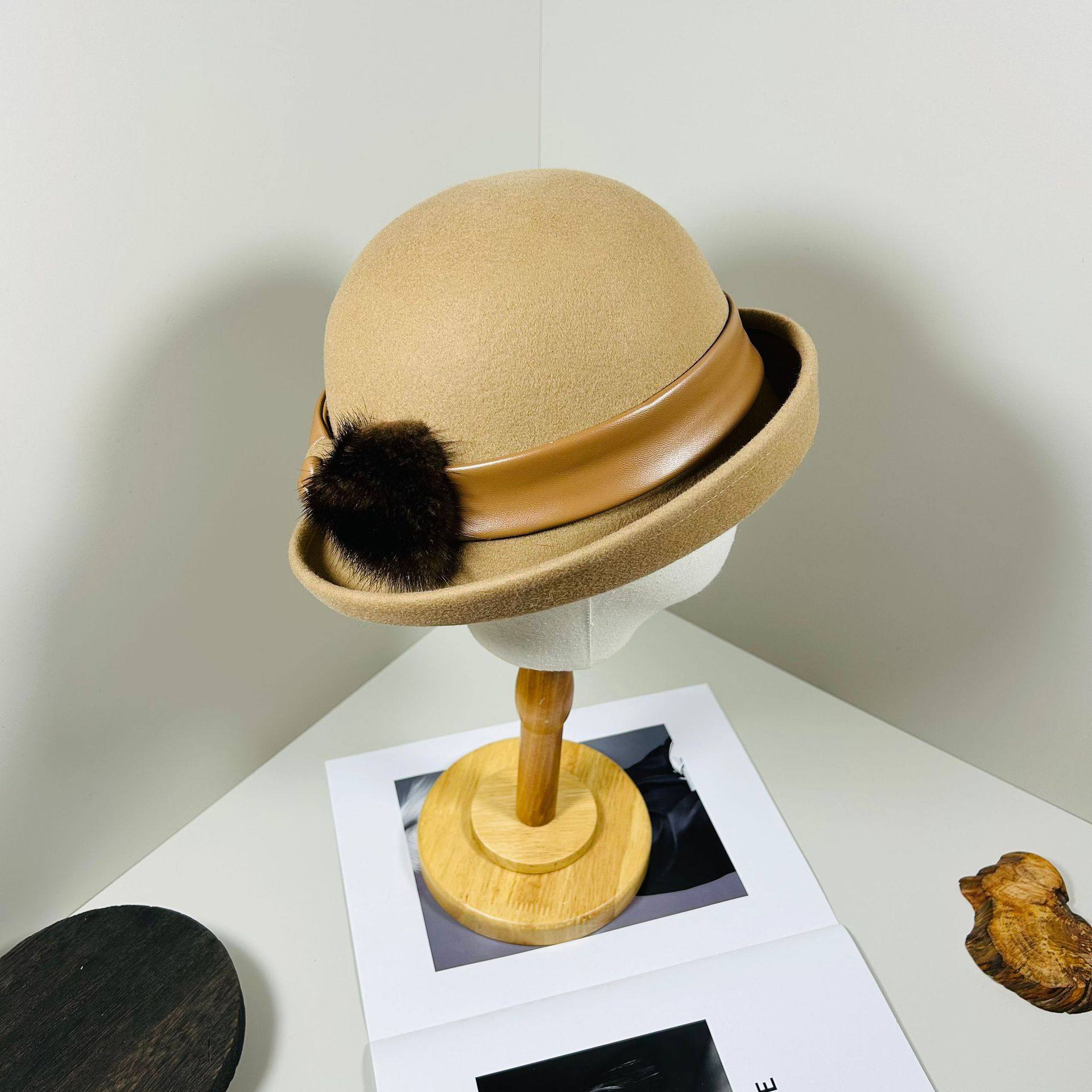 2025冬季新款澳洲羊渔夫帽女真皮蝴蝶结装饰优雅盆帽复古英伦礼帽,淘宝优惠券,粉丝福利购,淘宝优惠卷