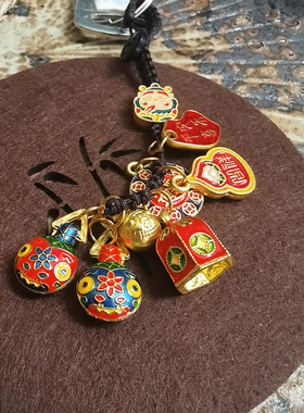 2024新年新款钥匙扣小挂件男女吞