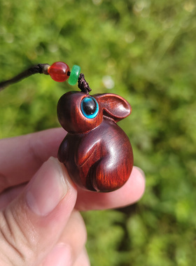 紫檀木生肖兔吊坠挂件可爱小兔子