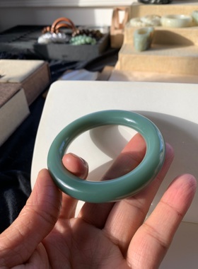 手镯碧玉俄罗斯山料粉青鸭蛋青瓷蓝沙枣青丝娟结构过灯玉镯和田玉