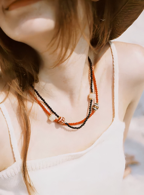 樱桃黑巧尖晶石串珠项链锁骨颈链