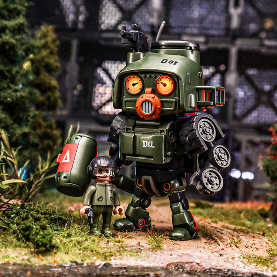 Genuine Guochuang finished mecha tank transforming robot