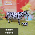 Mô phỏng động vật mô phỏng bò sang trọng đồ chơi sữa đạo cụ kích thước cửa sổ bò hiển thị hàng thủ công - Đồ chơi gia đình nhà búp bê Đồ chơi gia đình