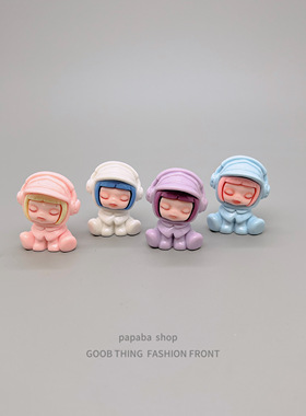 papabashop工位听歌女孩摆件