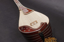 Xinjiang ethnic musical instruments Uyghur ethnic group handmade indigenous folk instruments to play the qin