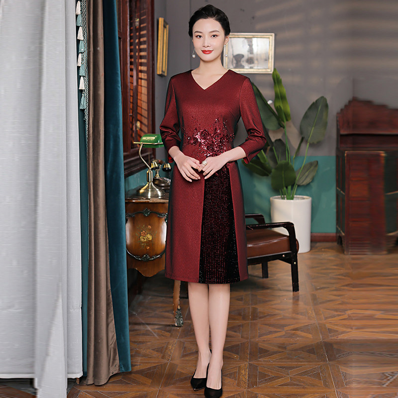 春秋妈妈装婚宴礼服连衣裙女绣花优雅喜婆婆敬酒服参加婚礼2022新