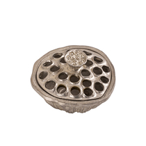 Pure Handmade Lotus Sprinkle Tin N Small Violin Stove Incense Box Home Indoor Tachana Sandalwood Stove Tray Tosink Cilanto Pan Aroma Stove Pendulum