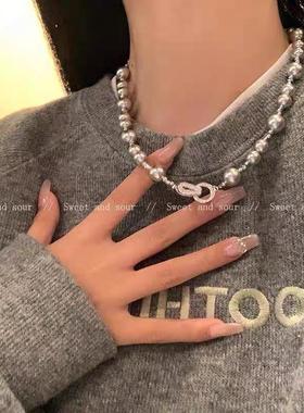 高级感灰色珍珠项链小众设计感高级气质锁骨链女夏甜酷百搭颈链潮