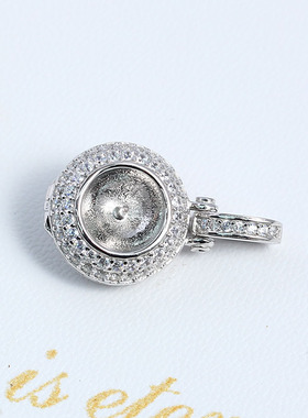 S925纯银轻奢时尚珍珠吊坠项链