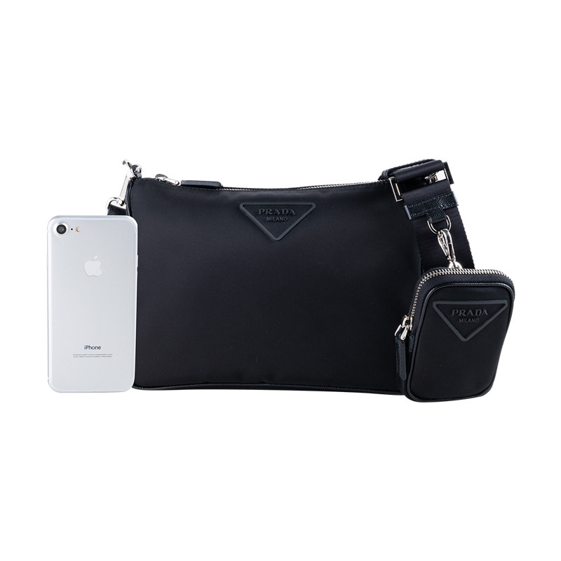 prada /普拉达黑色三角标单肩挎包 para海外男士包袋