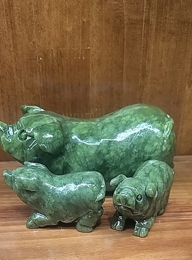 天然玉石摆件生肖猪原石动物工艺品纯手工雕刻件