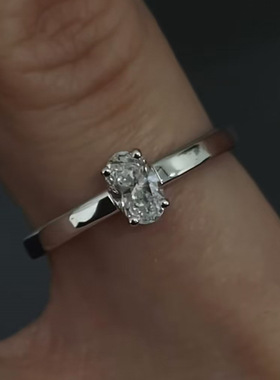 日韩时尚新款光面简约镶锆石钛钢镀18K金戒指指环百搭精致食指女