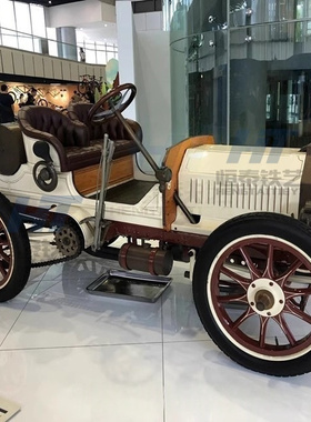 老式复古老爷车网红打卡招人气