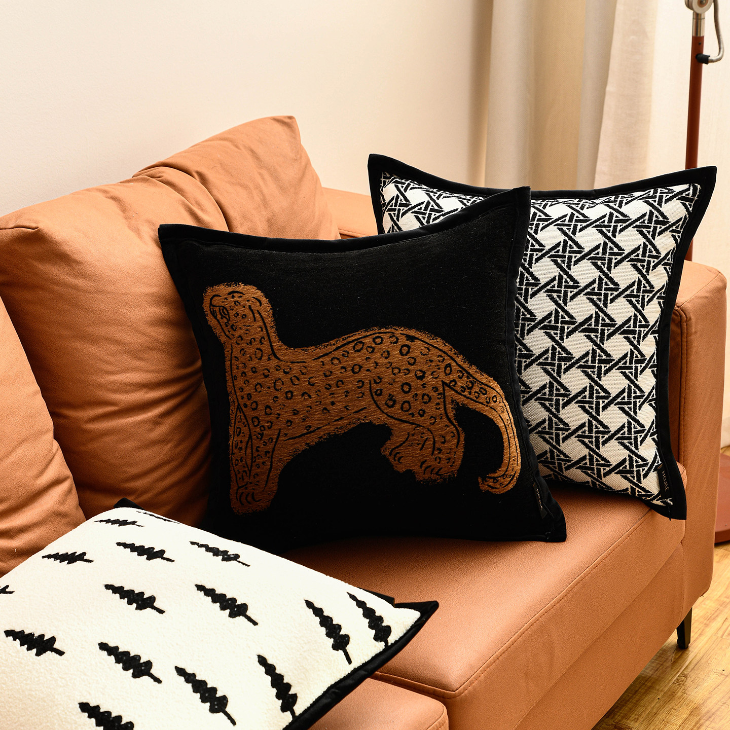 样板间抱枕黑白轻奢高级感靠垫棕色沙发客厅大靠枕垫靠背套罩腰靠,淘宝优惠券,粉丝福利购,淘宝优惠卷