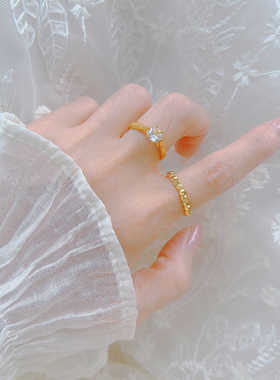 流行饰品高级感合金镀金女款戒指