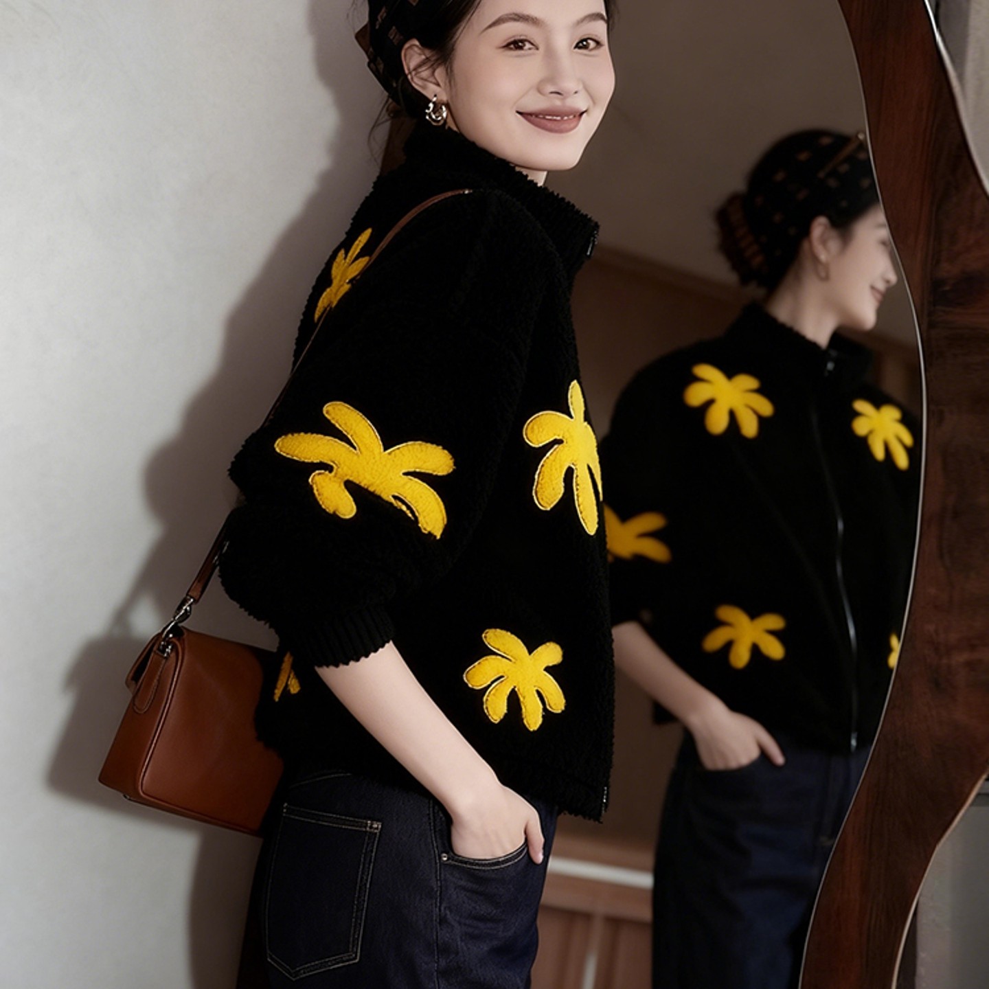 外贸撤回独特高级感超好看今年流行欧货爆款黑色提花羊羔毛外套女,淘宝优惠券,粉丝福利购,淘宝优惠卷
