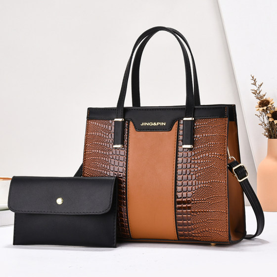 High-end and elegant ladies handbag 2026 new spring and summer fashion crocodile pattern middle-aged mother cross-body tote bag