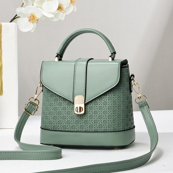 Tianyan small square bag stitching in fashion