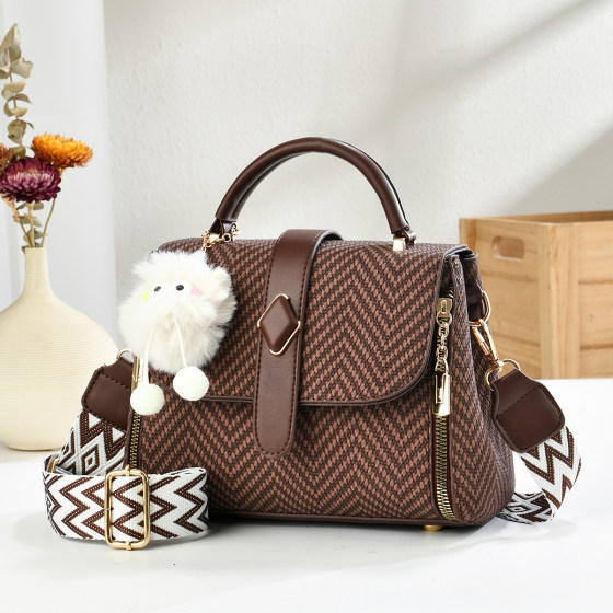 TY high-end niche light luxury women's small bag 2026 new spring and summer daily commuting crossbody bag birthday gift