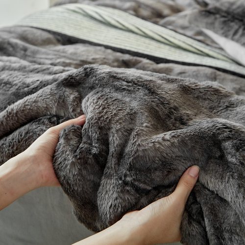 鱼梦仿皮草兔毛绒四件套灰色条纹加厚保暖床品套件轻奢被套床单 - 图0