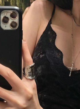 简约冷淡风银色十字架叠戴项链欧美暗黑辣妹个性百搭高级感锁骨链