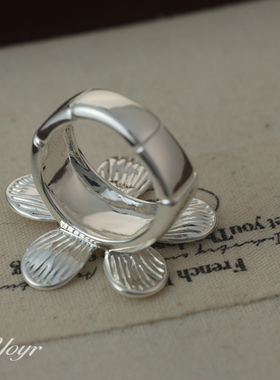 设计感弹力绳拉丝花朵戒指