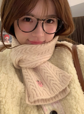 刺绣小苹果含羊毛小巧围巾