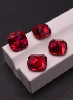 鸽血红小芸宝石肥正方