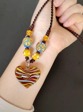 进口琉璃珠项链锁骨链女轻奢礼物毛衣链爱心吊坠琉璃毛衣链爱心