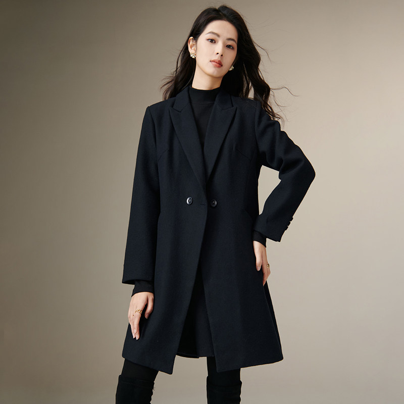 晚白2025年冬新款气质戗驳领西装经典简约中长加厚羊毛外套女,淘宝优惠券,粉丝福利购,淘宝优惠卷
