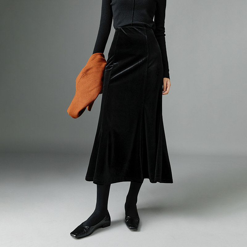 晚白2025年秋冬新款气质高级垂坠感半裙优雅黑色丝绒鱼尾半身裙女,淘宝优惠券,粉丝福利购,淘宝优惠卷