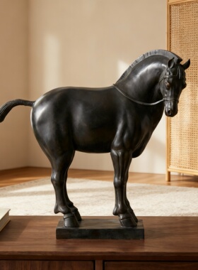现代简约黑色金属马摆件