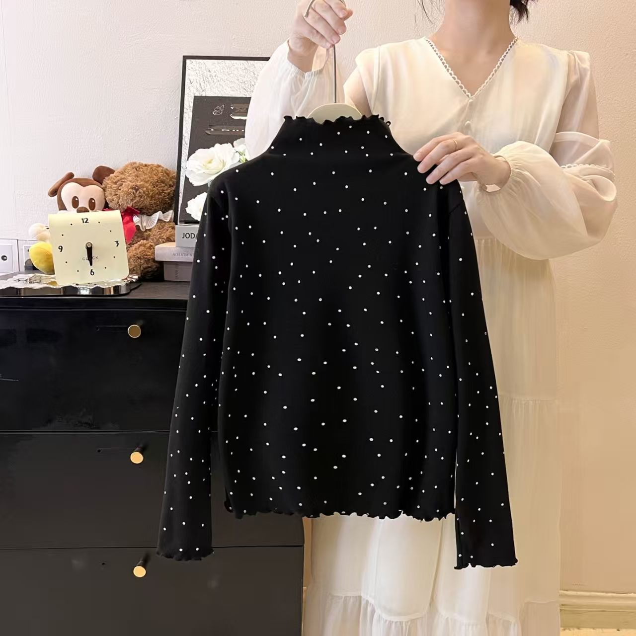 中大童新款半高领德绒甜美木耳边波点打底衫女童百搭气质显瘦上衣 - 图1